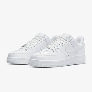 Nike Air Force 1 '07 Worn a handful of times, like brand new. W 7.5 M size 6